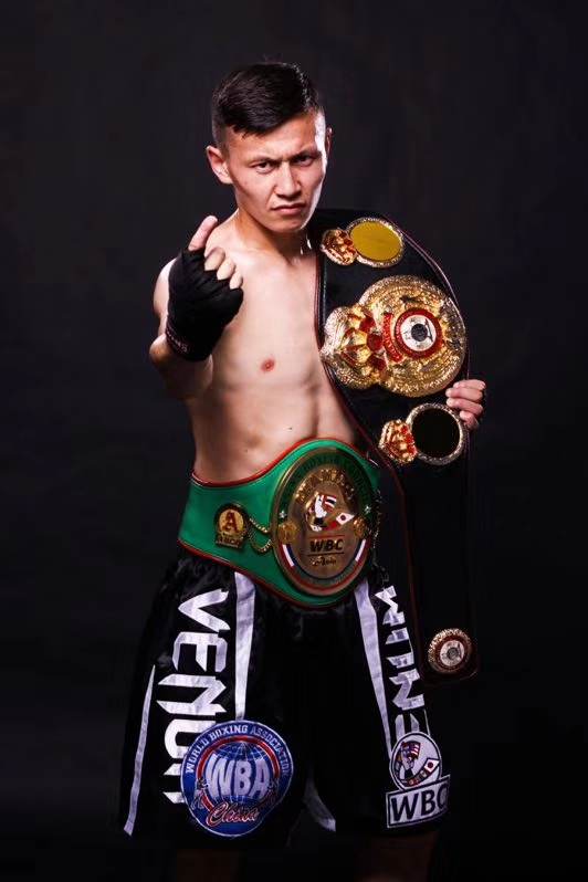 邹市明之后，中国拳击就看这个新疆小伙