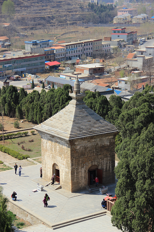 齐鲁大地寻佛记（下）：神通寺、灵岩寺访古