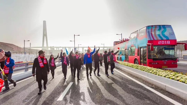 滨江45公里贯通开放，300场赛事助推上海全民健身