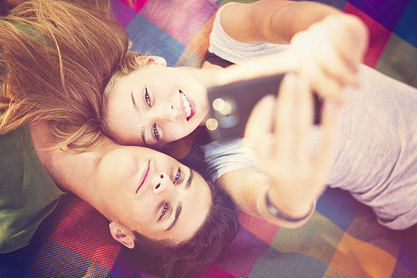 你愿意另一半看你手机吗