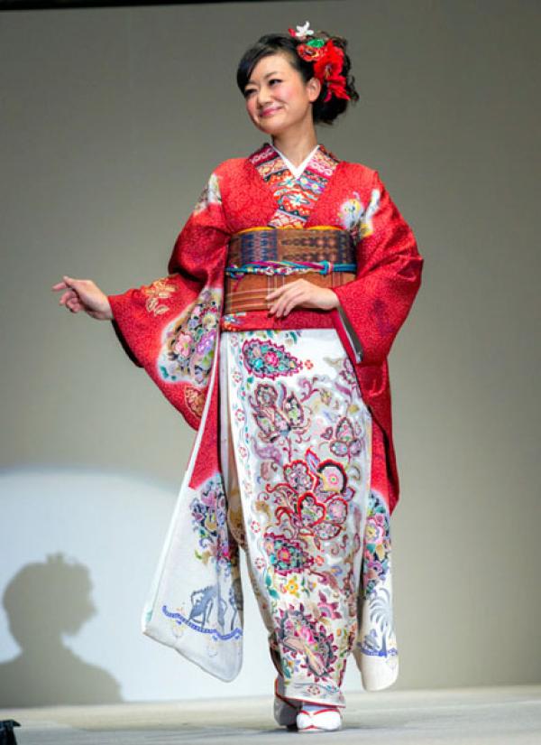 图集｜东京奥运为参赛国创作主题和服，中国款绣上万里长城