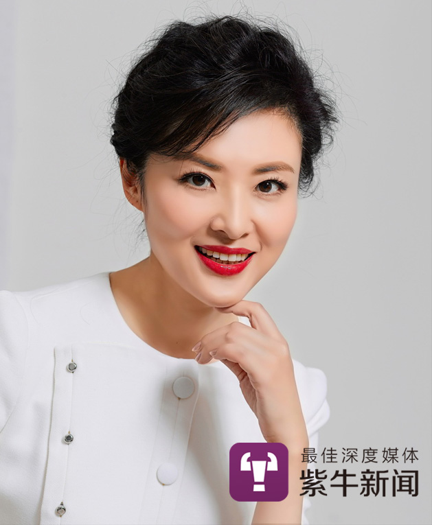 17次主持春晚的前央视主持人周涛以新身份归来：话剧演员