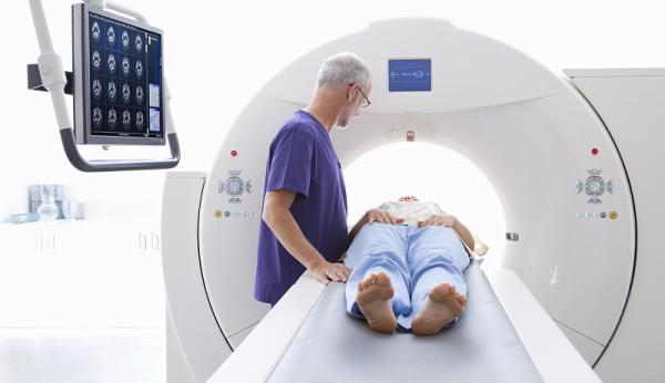 问答｜身上长了上百个脂肪瘤，切还是不切？