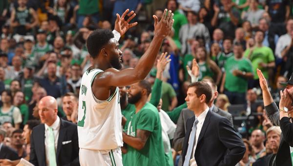 连续两年会师东决，年轻的凯尔特人谁来阻挡詹姆斯