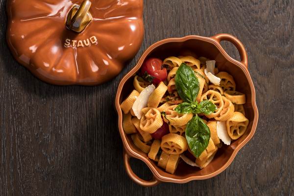 下厨房| 这三道简单意面，让你的嘴巴尝到“鲜”