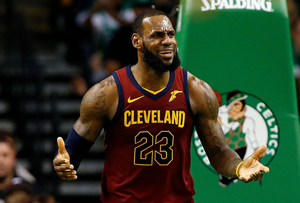 凯尔特人限制詹姆斯的手法，猛龙研究了三年都没学会