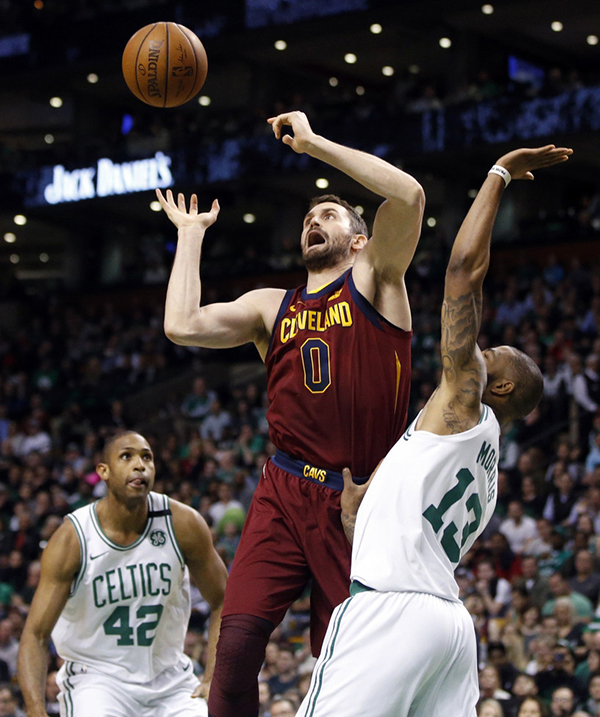 凯尔特人限制詹姆斯的手法，猛龙研究了三年都没学会