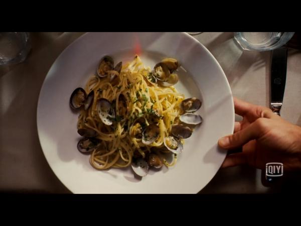 睡不着｜在旅行和美食中寻找自我