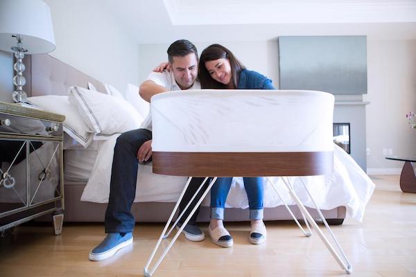 新手父母育儿艰辛，可以试试这几样“聪明”的辅助工具