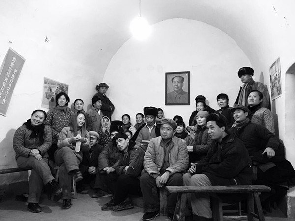 上海文艺界研讨《村戏》：“它是上海电影之光”