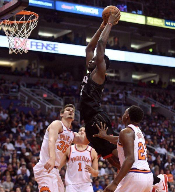 “饼皇”卡佩拉进化史：走出难民营，他帮母亲偿还20年债务