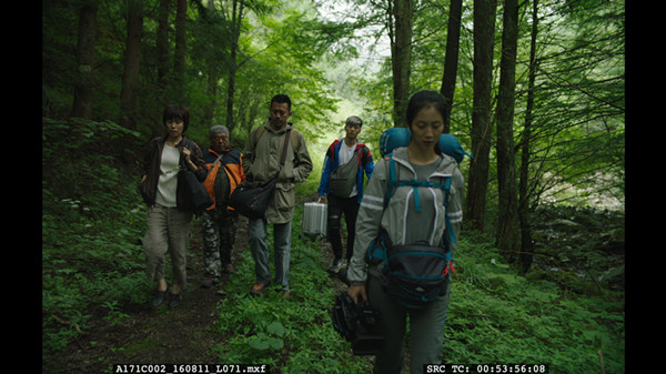 《冥王星时刻》：章明半明半暗的电影时光