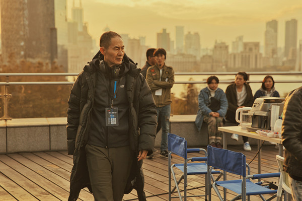 《冥王星时刻》：章明半明半暗的电影时光