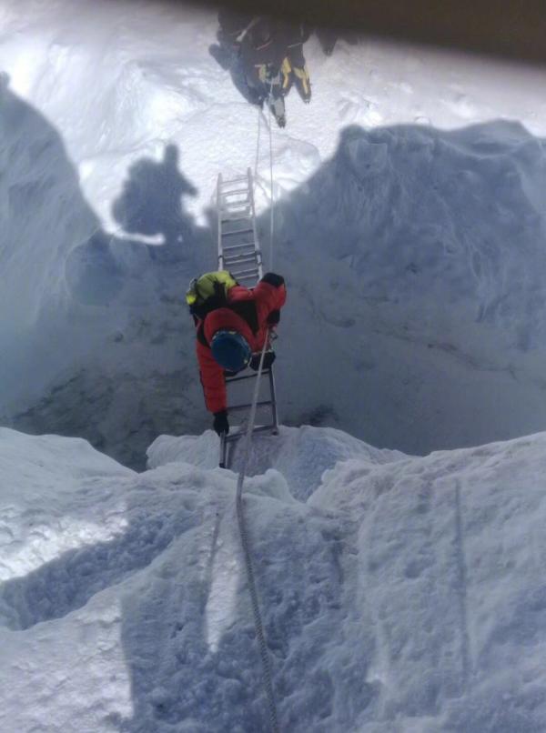 69岁无腿勇士夏伯渝：登上珠峰顶端，整个过程其实很普通