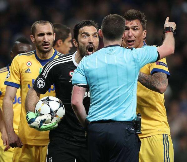 布冯宣布离开尤文图斯！但40岁的“小将”还不想退役