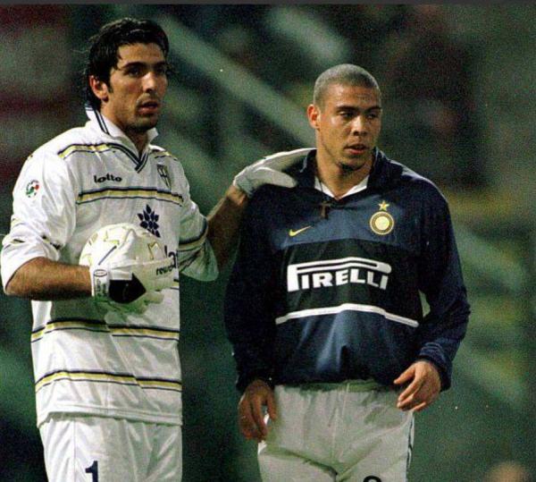 布冯宣布离开尤文图斯！但40岁的“小将”还不想退役