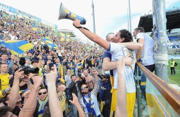 三年从意丁升到意甲，这是帕尔马奇迹背后的忠诚传奇