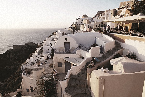 圣托里尼、米克诺斯及雅典，希腊的三张魔幻脸孔