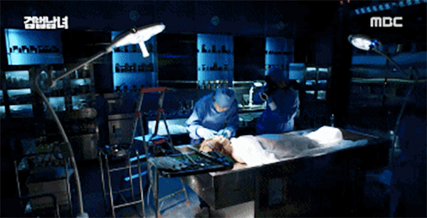 《检法男女》：学到美剧的漂亮皮毛，可惜风吹就要倒