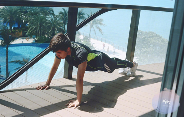 柯洁首度还原对战阿尔法狗幕后故事：浑身颤抖，只想大声痛哭