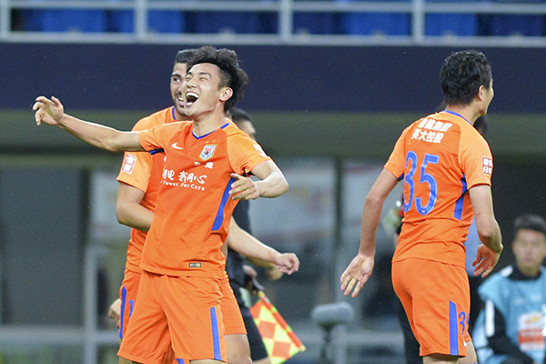 观察｜中超争冠群雄逐鹿，足协新政帮了谁的忙？