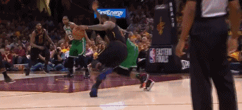 骑士2比2扳平凯尔特人，詹姆斯神奇纪录再创NBA历史第一