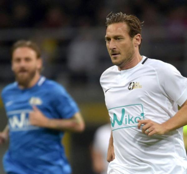 看哭了！一场皮尔洛告别赛，写满了你我的青春