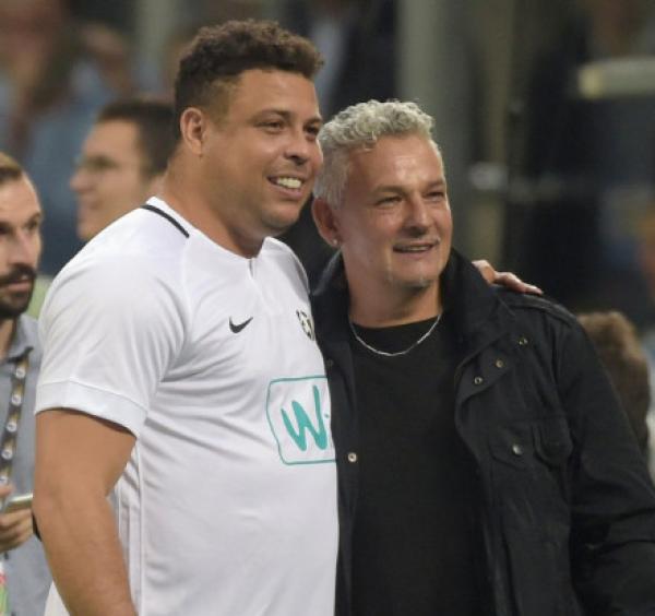 看哭了！一场皮尔洛告别赛，写满了你我的青春