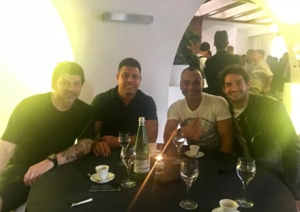 看哭了！一场皮尔洛告别赛，写满了你我的青春