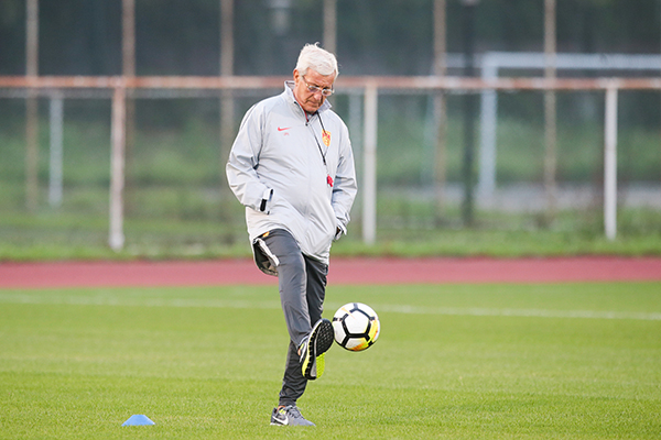 里皮：我对国足部分老队员失望，要给更多年轻人机会了