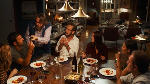 《完美陌生人》：真心话，玩不起