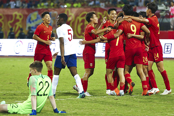 国青击败英格兰熊猫杯夺冠！从垫底到冠军短短一年发生了什么