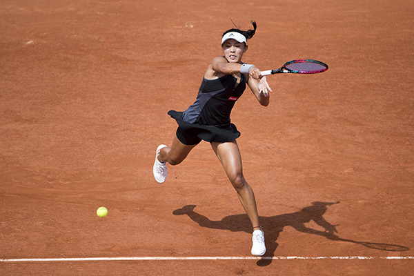 王蔷法网首轮爆冷战胜大威！中国女网又带来了惊喜