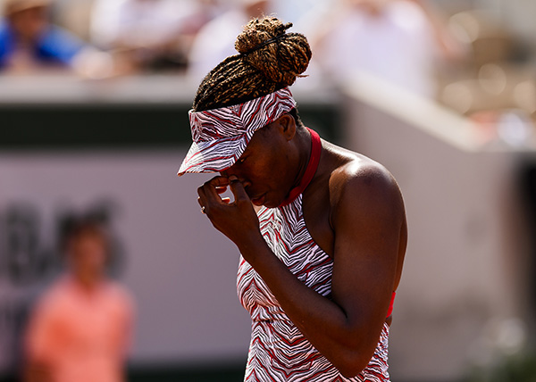 王蔷法网首轮爆冷战胜大威！中国女网又带来了惊喜