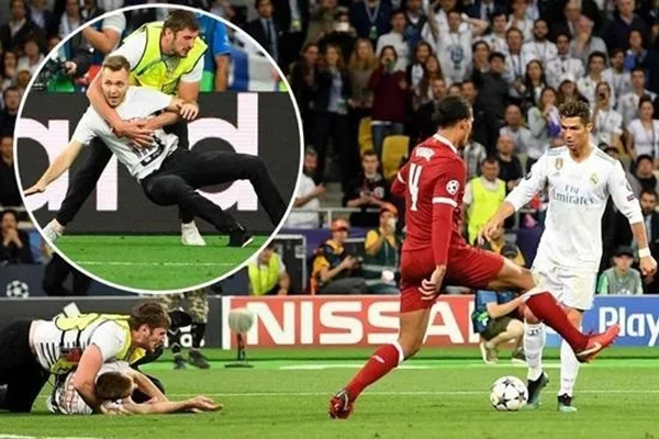 C罗缘尽皇马？当劳尔大罗被扫地出门，他看得到结局