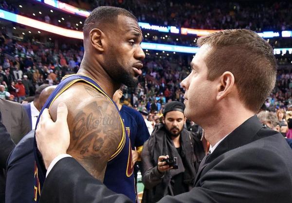 “鬼才教练”史蒂文斯：41岁，他就成了波波维奇