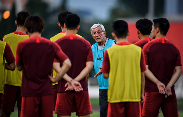 中泰之战里皮派最强阵容，国足领队赛前和球员一对一“谈心”