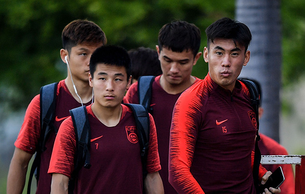 中泰之战里皮派最强阵容，国足领队赛前和球员一对一“谈心”