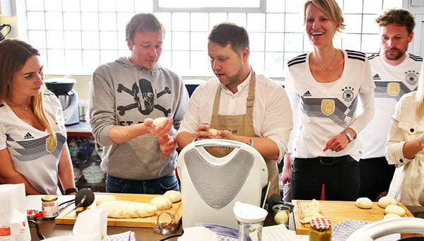 确保世界杯卫冕，德国队细致到每一次睡眠、每一口食物