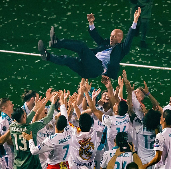 齐达内的人生“玄学”：在皇马，他只是个高级打工仔