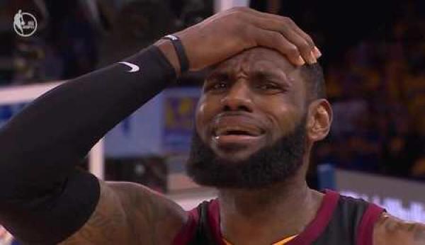 詹姆斯51分！骑士总决赛加时不敌勇士，皇帝只是败给了JR