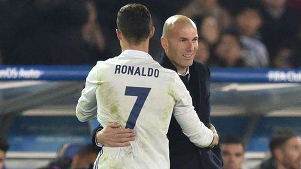 谁有胆“背锅”皇马帅位？教授温格了解一下