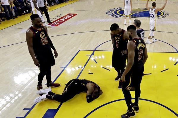 比赛输了，但总决赛MVP能颁给詹姆斯吗