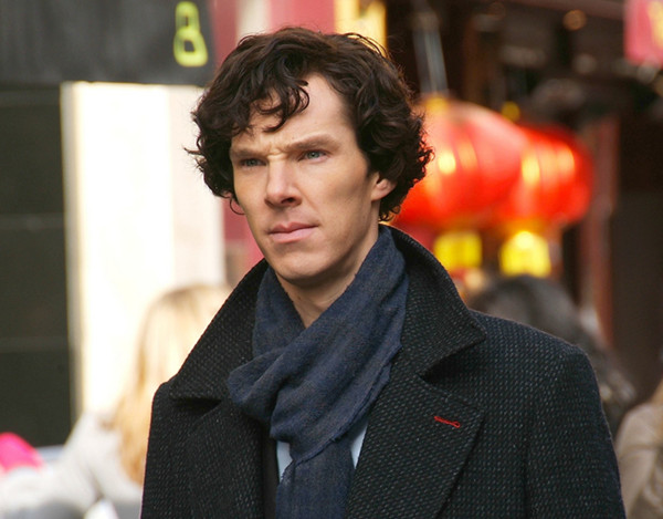 “卷福”在贝克街附近击退歹徒，救下外卖小哥