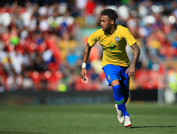 内马尔归来！被骂诈伤又如何，他不想再为世界杯流泪了