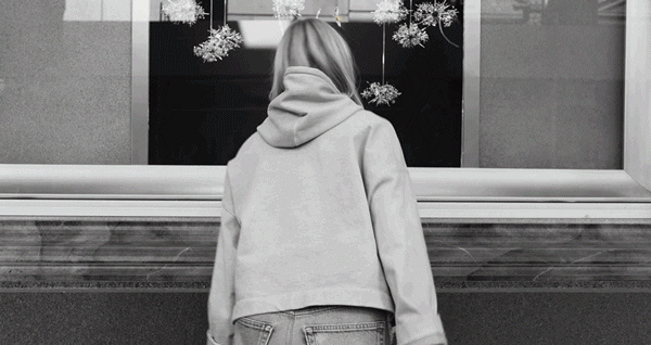 年轻化大势所趋，就连珠宝大牌也纷纷给自己贴上个性标签