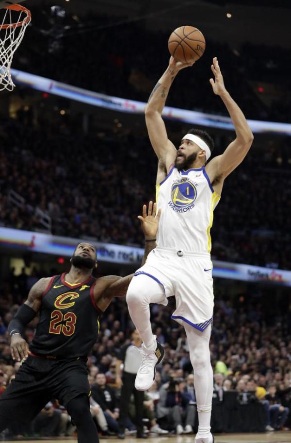 总决赛再无悬念！勇士3比0骑士，杜兰特43分杀死比赛