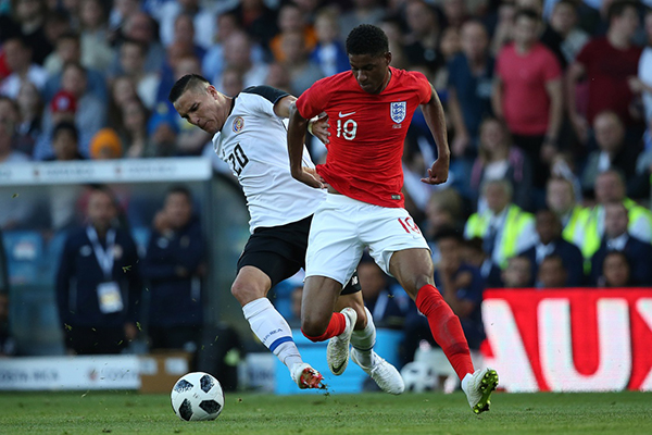 “热身赛之王”英格兰上线了：世界杯请猥琐发育，别浪