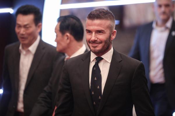 “偶像”贝克汉姆是怎样炼成的？零距离解读小贝中国行