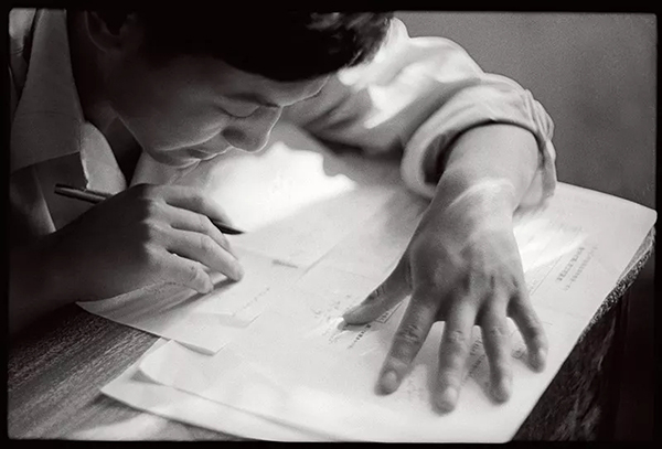 老照片｜找到你的青春：上世纪八十年代的中学与高考